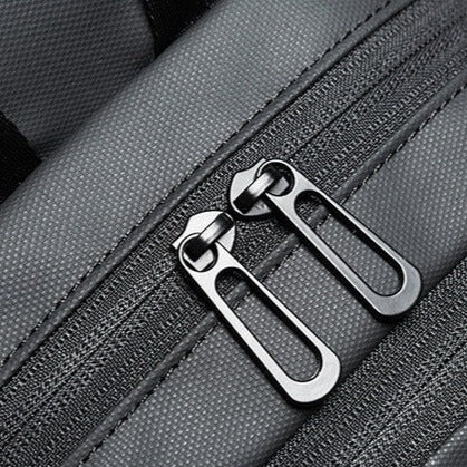 תיק כתף יוניסקס איכותי עם טעינה חיצונית בגימור אלגנטי - Bange