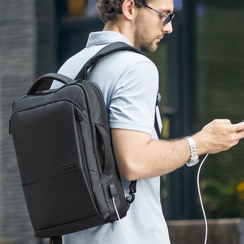 תיק גב מתרחב איכותי לטיולים נגד גניבות - Mark Ryden